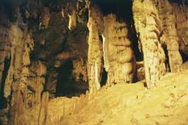 Sendoni-Höhle